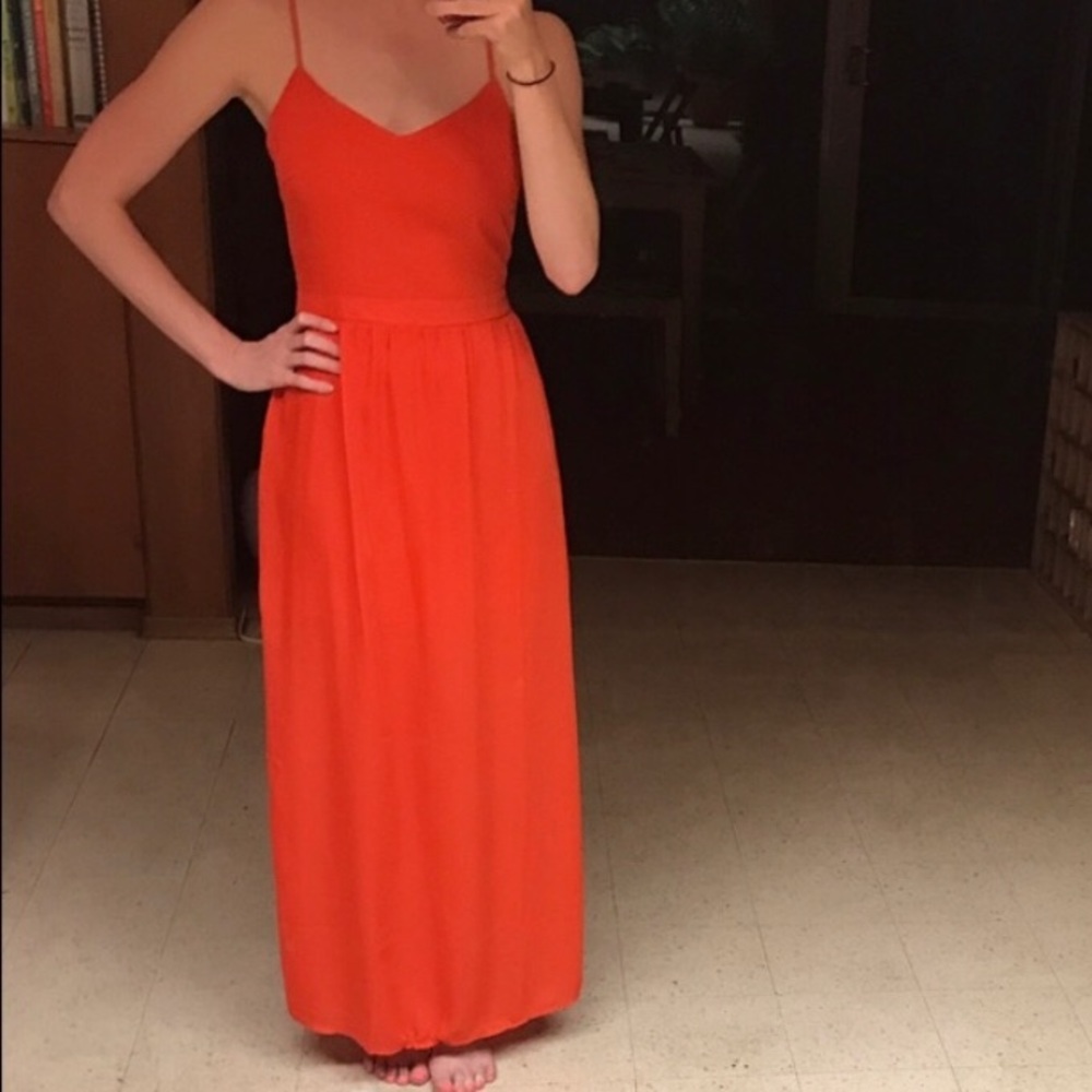 Cut-out Back Maxi Dress